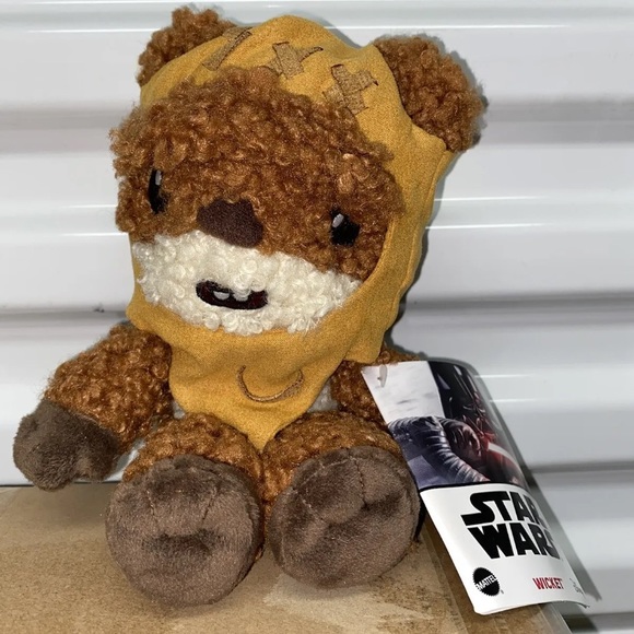 Star Wars Plush 8-in WICKET Stuffed Animal - Disney Ages 3+ Brand New - Picture 5 of 12